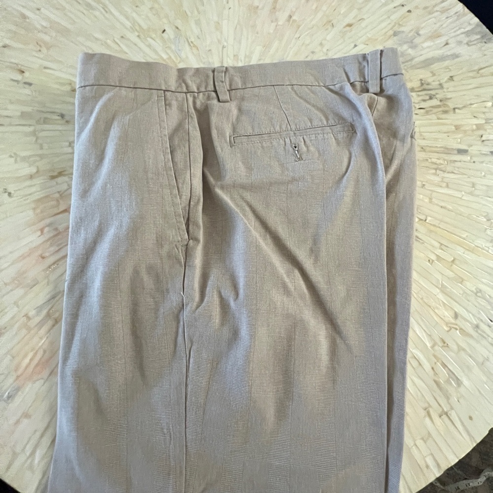 Banana Republic Aiden Fit Khaki Pants - Picture 6 of 8
